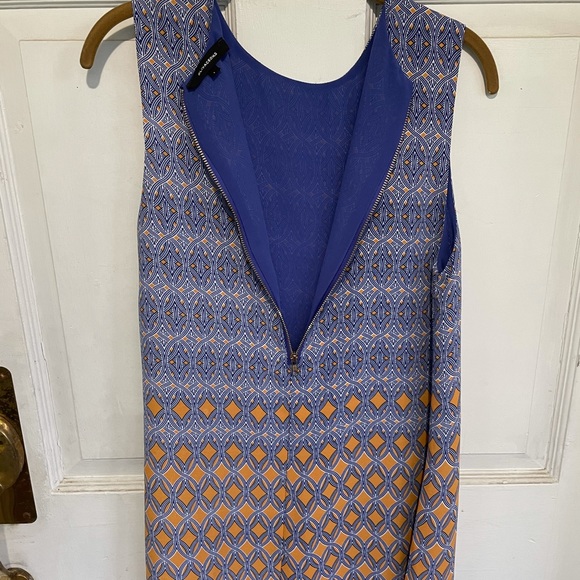 Fun dress! - Picture 4 of 8